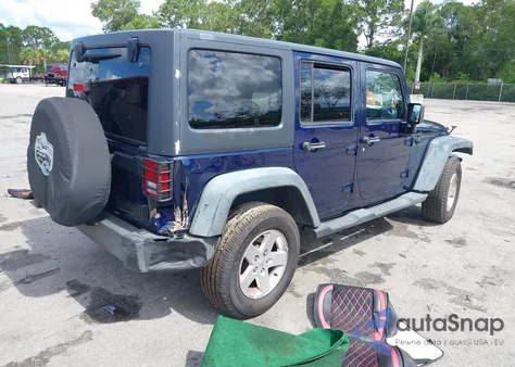 2013 Jeep Wrangler Unlimited Sport z USA, uszkodzony, nr VIN 1C4BJWDG9DL550253